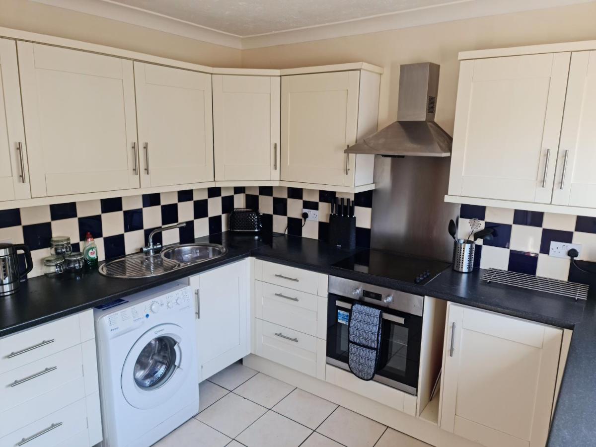 Onyx Bay - Whole Apartment - Wifi - Beach - 2 Bed - Broadstairs Town Dış mekan fotoğraf
